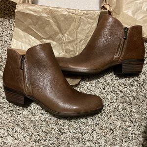 Lucky Brand Chocolate Cookie Barough 7 Ankle Booties